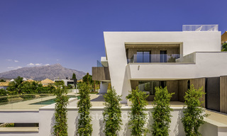 Impressive contemporary style luxury villa for sale in Nueva Andalucía, Marbella. Ready to move in and quality furnished. 15330 