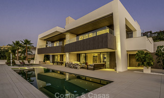 Impressive contemporary style luxury villa for sale in Nueva Andalucía, Marbella. Ready to move in and quality furnished. 15588 