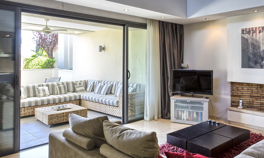 Spacious and smart modern luxury apartment for sale, Golden Mile, Marbella 5239