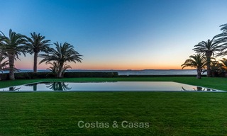 Prestigious palatial front line beach villa for sale, classic style, between Marbella and Estepona 5474 