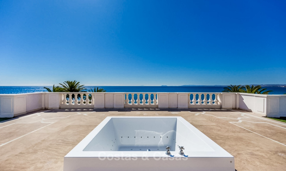 Prestigious palatial front line beach villa for sale, classic style, between Marbella and Estepona 5519