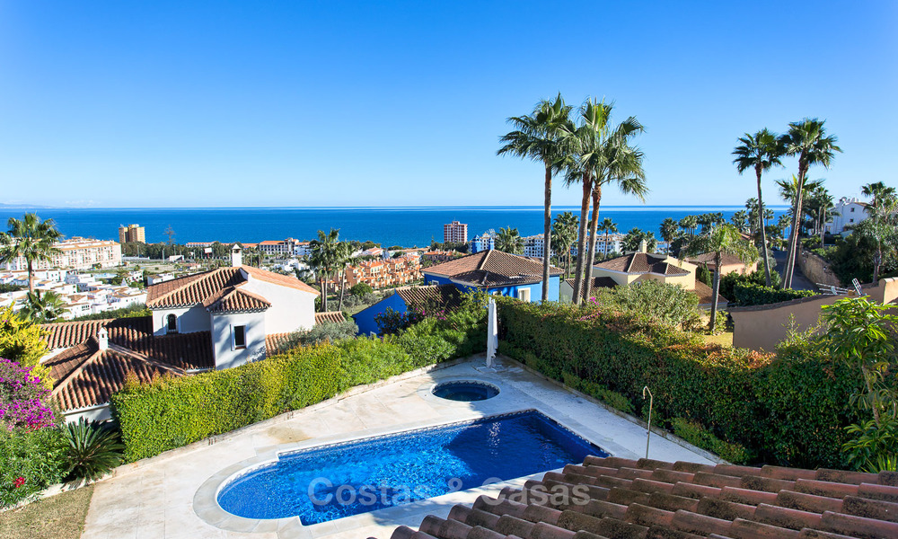 Spacious and attractive renovated villa with sea views for sale, La Duquesa, Manilva, Costa del Sol 5553