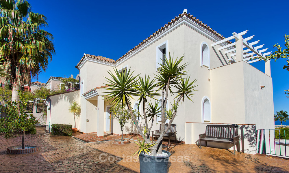 Spacious and attractive renovated villa with sea views for sale, La Duquesa, Manilva, Costa del Sol 5559