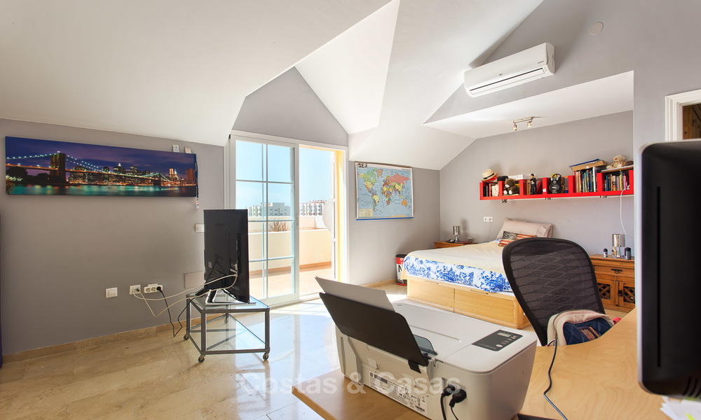 Very spacious, cosy and convenient luxury penthouse apartment for sale, Estepona center 5645