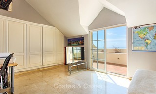 Very spacious, cosy and convenient luxury penthouse apartment for sale, Estepona center 5646 