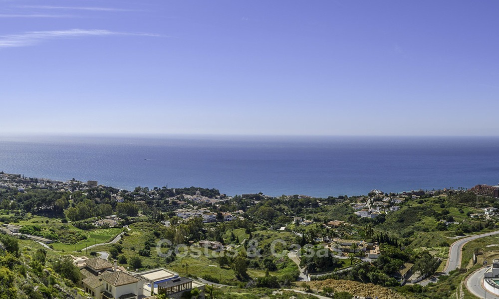 New exclusive, avant garde apartments for sale, with panoramic seaviews, Benalmadena, Costa del Sol 12383