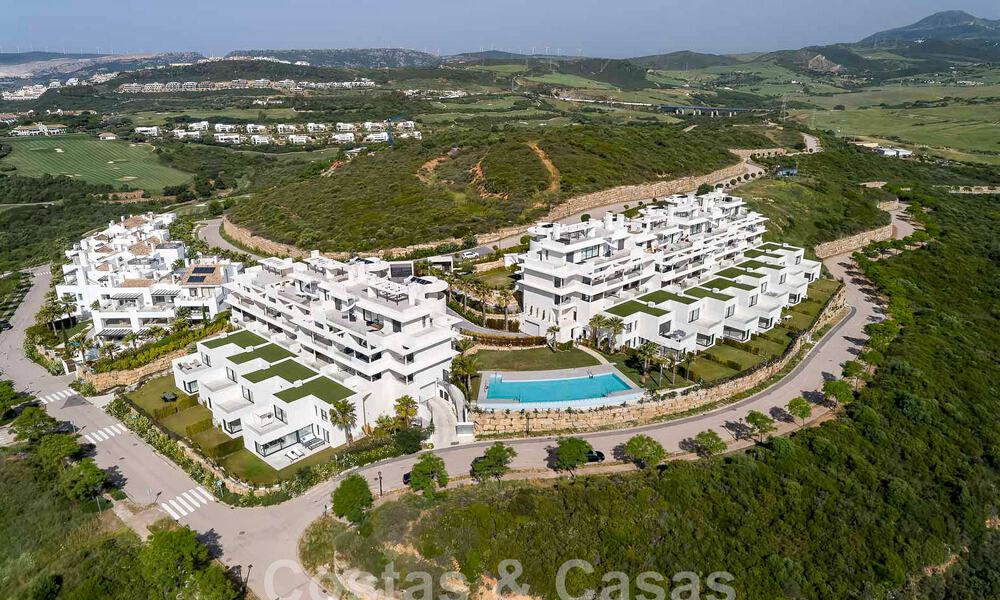 New avant-garde townhouses for sale, breath taking sea views, Casares, Costa del Sol. Ready to move in. 44303