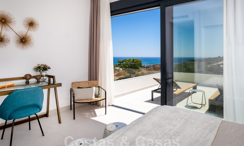 New avant-garde townhouses for sale, breath taking sea views, Casares, Costa del Sol. Ready to move in. 44318