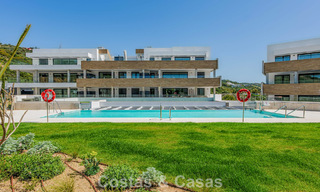 New modern apartments in a 5-star boutique resort for sale in Marbella with stunning sea views 802782 