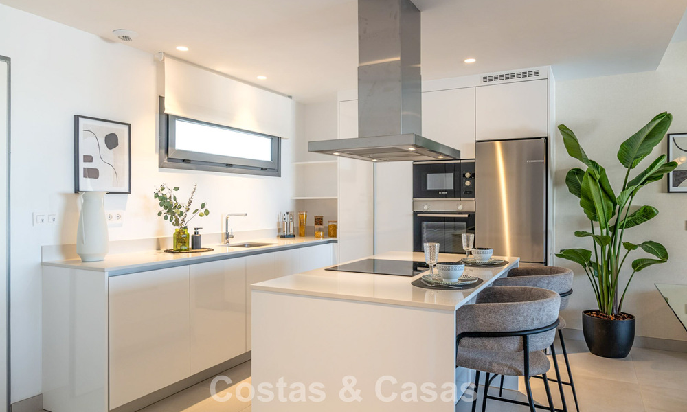 New modern apartments in a 5-star boutique resort for sale in Marbella with stunning sea views 802788