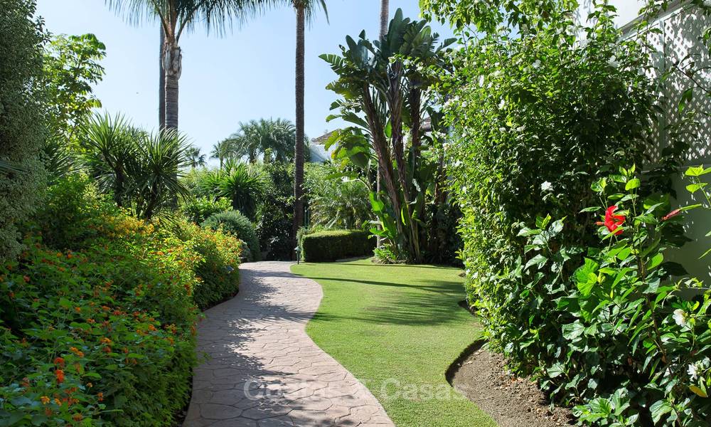 Lovely, spacious beach front penthouse apartment for sale, New Golden Mile, Estepona 6182
