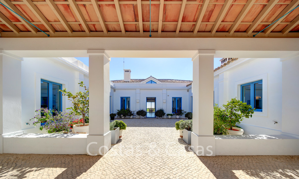 Majestic luxury villa in rural settings for sale, with amazing panoramic sea and mountain views, Benahavis - Marbella 6331