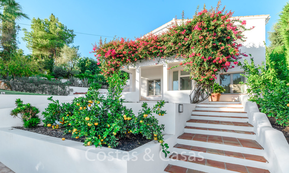 Elegant renovated Andalusian style villa for sale, with panoramic sea views, Marbella East 6374
