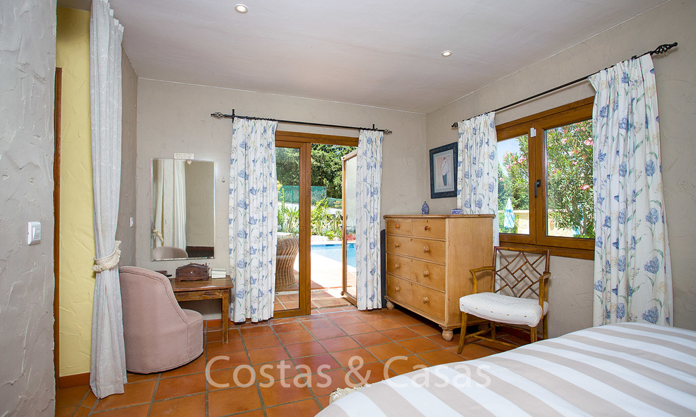 Cosy rustic villa in the countryside for sale, with gorgeous mountain views, Estepona East - Marbella 6400
