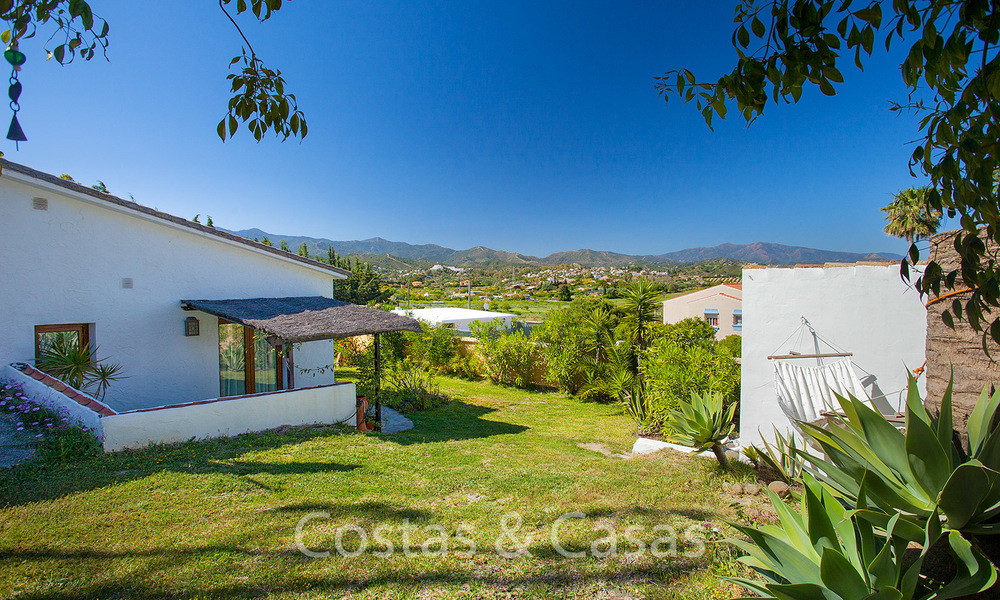 Cosy rustic villa in the countryside for sale, with gorgeous mountain views, Estepona East - Marbella 6407