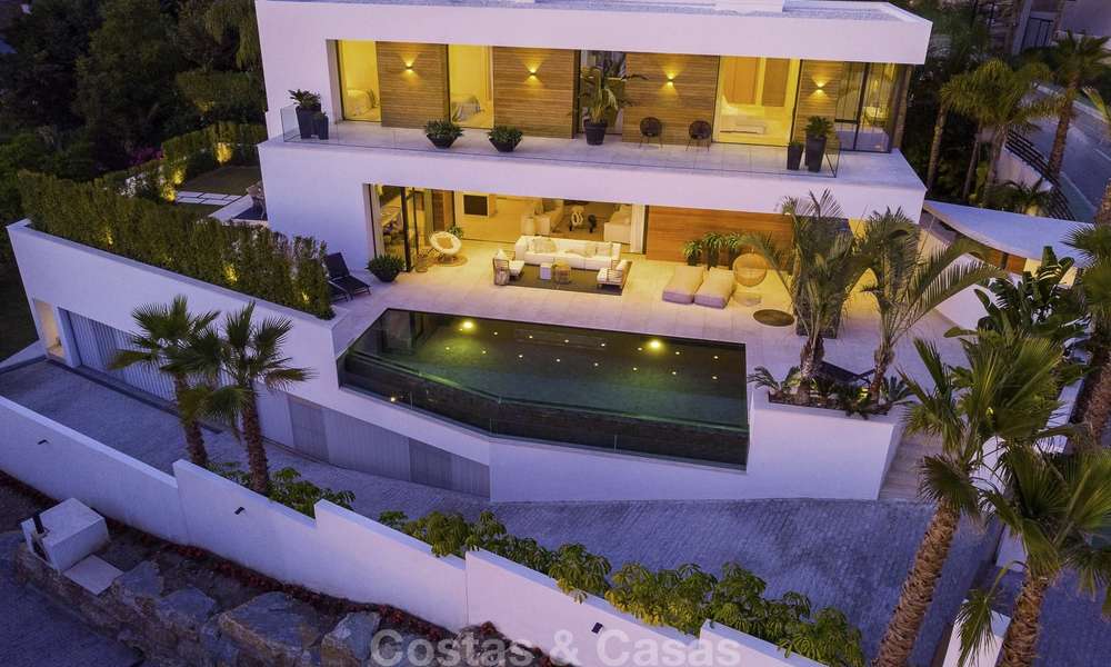 Superb new modern luxury villa in a top class golf resort for sale, Benahavis - Marbella 19576