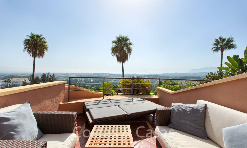 For sale: Modern luxury apartment in a sought after residential complex in the heart of Nueva Andalucia´s Golf Valley - Marbella 6562