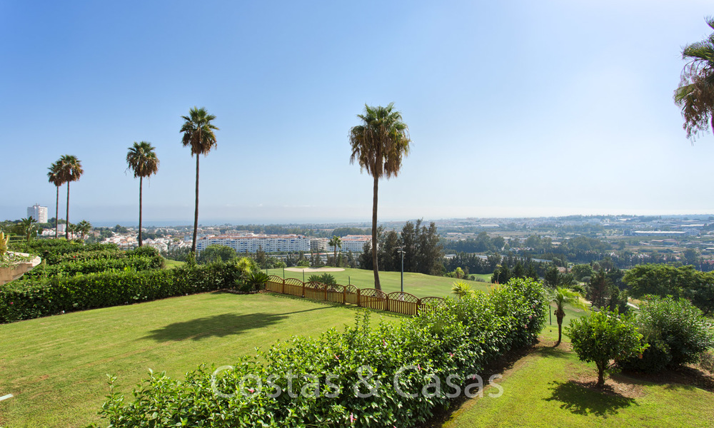 For sale: Modern luxury apartment in a sought after residential complex in the heart of Nueva Andalucia´s Golf Valley - Marbella 6565
