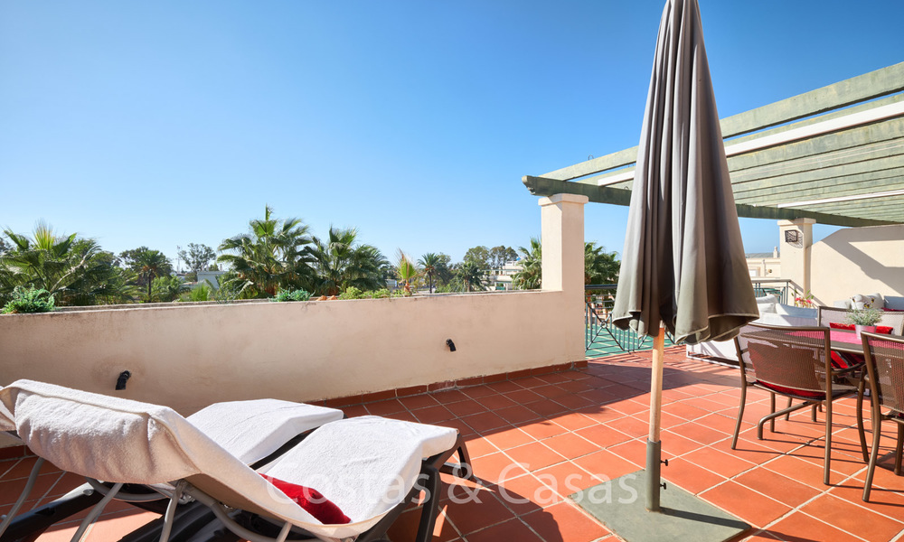 Desirable penthouse apartment, walking distance from beach and Puerto Banus, Nueva Andalucia - Marbella 6599