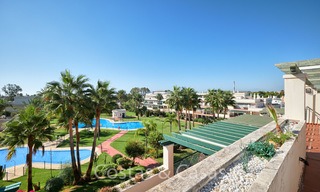 Desirable penthouse apartment, walking distance from beach and Puerto Banus, Nueva Andalucia - Marbella 6606 