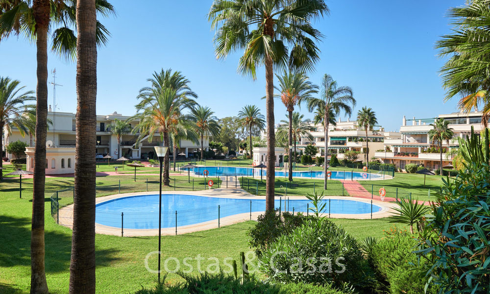 Desirable penthouse apartment, walking distance from beach and Puerto Banus, Nueva Andalucia - Marbella 6620