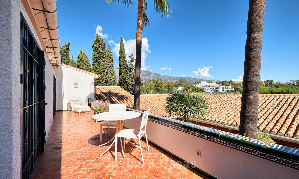 Spacious villa with good potential for sale, walking distance to the beach and Puerto Banus - Golden Mile, Marbella 6717