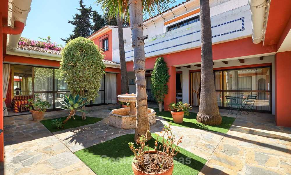 Spacious villa with good potential for sale, walking distance to the beach and Puerto Banus - Golden Mile, Marbella 6730