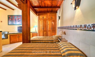 Spacious villa with good potential for sale, walking distance to the beach and Puerto Banus - Golden Mile, Marbella 6747 