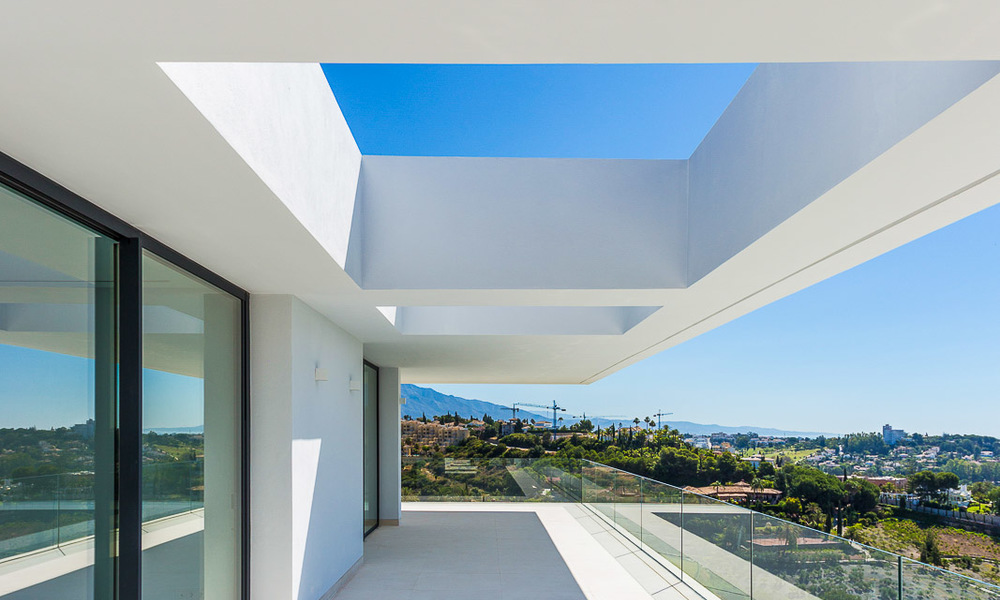 Majestic modern villa with panoramic sea views for sale, front-line golf, Benahavis - Marbella 6854