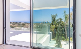 Majestic modern villa with panoramic sea views for sale, front-line golf, Benahavis - Marbella 6856 