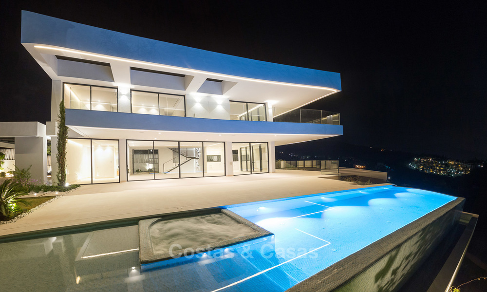 Majestic modern villa with panoramic sea views for sale, front-line golf, Benahavis - Marbella 6874