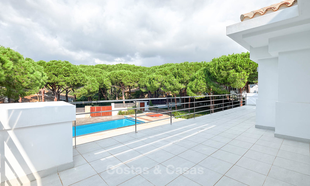 Spacious top-quality new villa for sale, ready to move in, Marbella East 7173