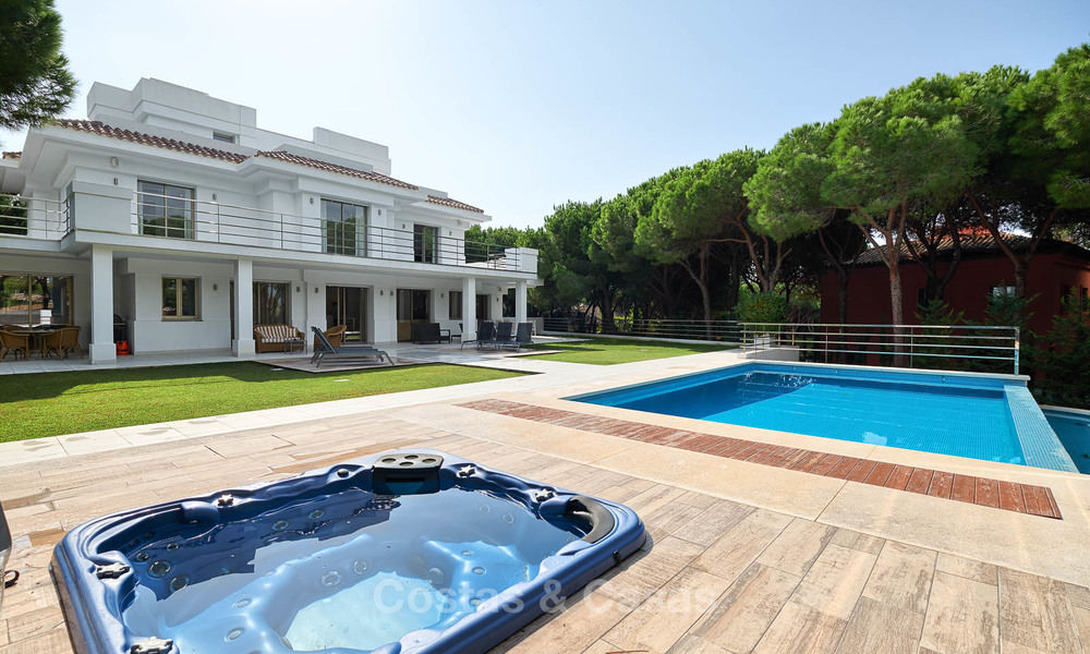 Spacious top-quality new villa for sale, ready to move in, Marbella East 7189