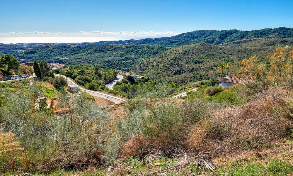 For sale: large building plot with panoramic sea and mountain views in a luxury estate in Benahavis, Marbella 7203