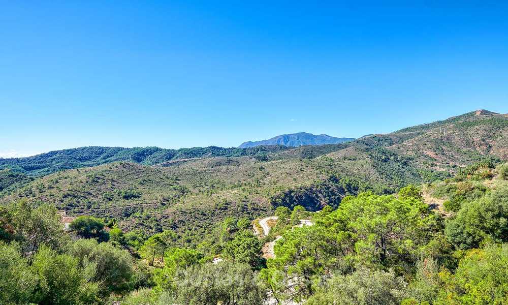 For sale: large building plot with panoramic sea and mountain views in a luxury estate in Benahavis, Marbella 7206