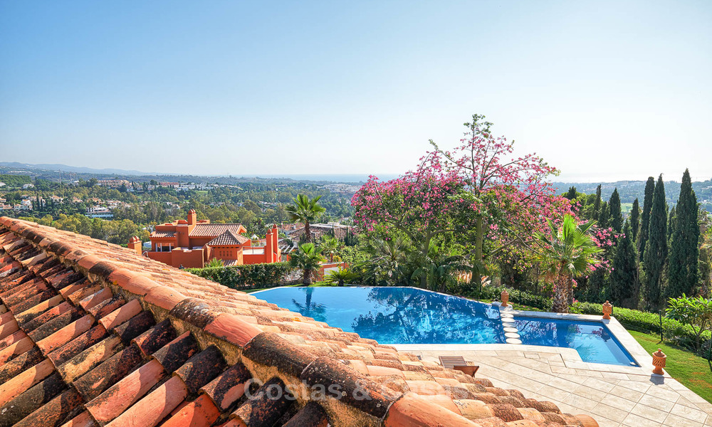 Magnificent rustic-style luxury villa with breath-taking sea and mountain views - Golf Valley, Nueva Andalucia, Marbella 7278