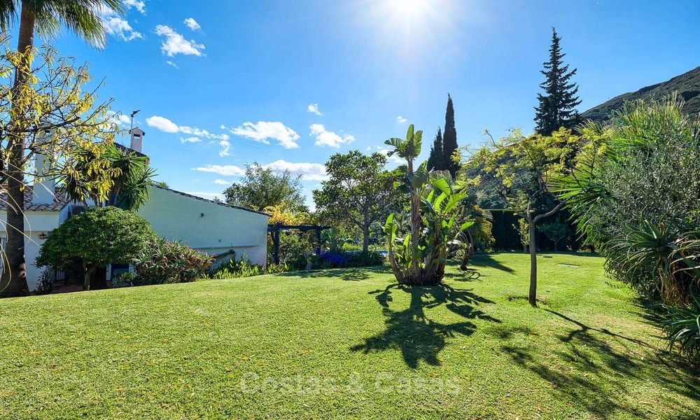 Unique country-house with stunning sea views on a large plot of land for sale, Estepona 7448