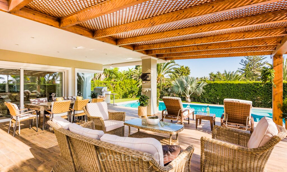 Quintessential Mediterranean style villa for sale, beach side Marbella East 7438