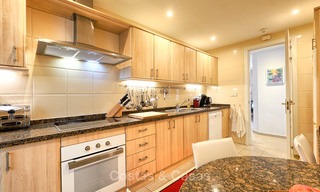 Spacious ground floor luxury apartment with sea views for sale in Elviria, Marbella East 7543 
