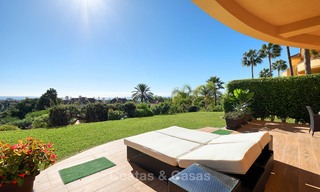 Spacious ground floor luxury apartment with sea views for sale in Elviria, Marbella East 7546 