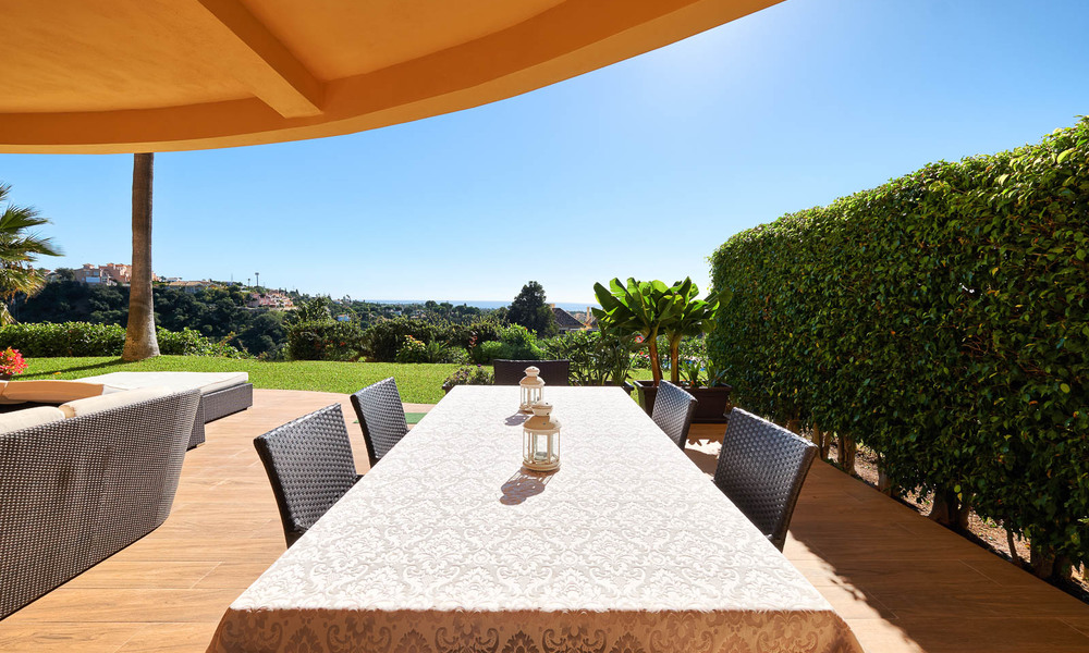 Spacious ground floor luxury apartment with sea views for sale in Elviria, Marbella East 7549