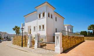 Elegant new turnkey villas with sea views for sale, front line golf, New Golden Mile, Marbella - Estepona 7576 