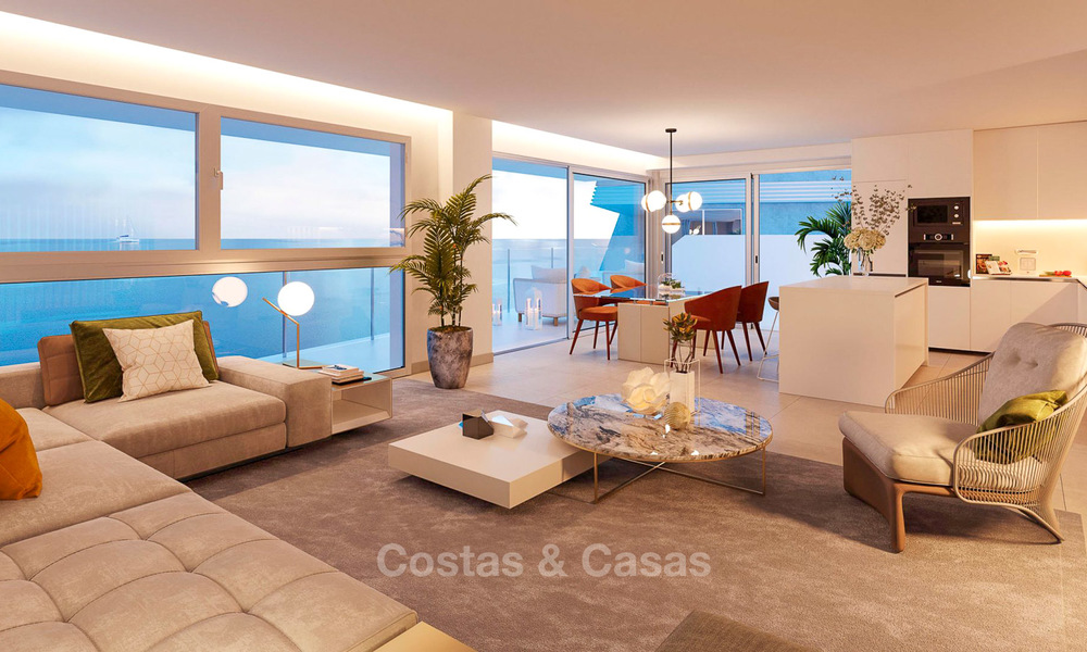 Stunning new contemporary-style townhouses with sea views for sale, in a prestigious resort - Mijas Costa, Costa del Sol 7628
