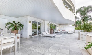 Luxury apartment in a prestigious beachside complex for sale, Puerto Banus, Marbella 7759 