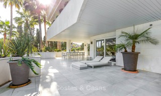 Luxury apartment in a prestigious beachside complex for sale, Puerto Banus, Marbella 7779 