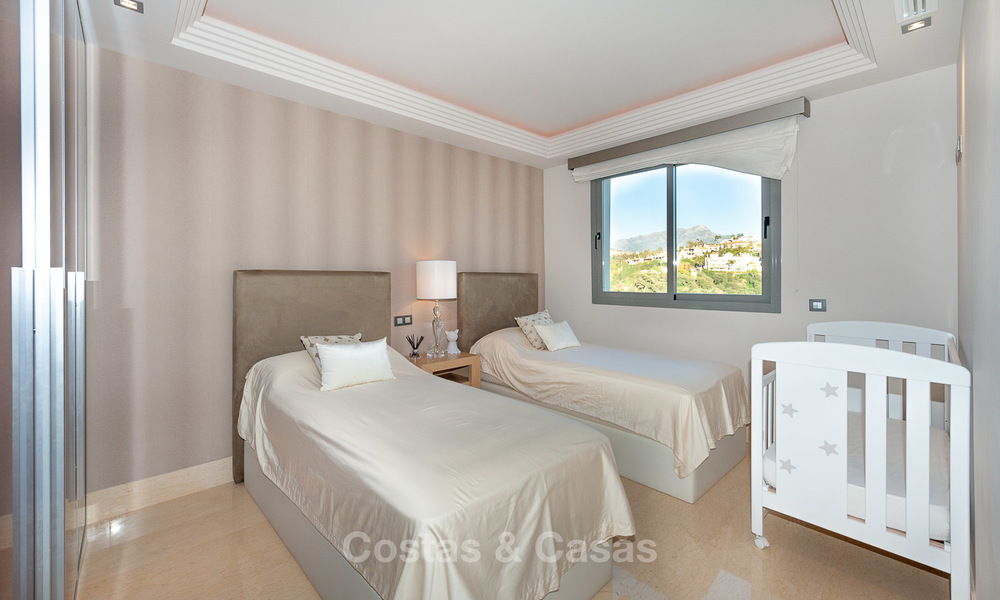 Spacious, bright and modern penthouse apartment for sale with golf and sea views in Marbella - Benahavis 7714