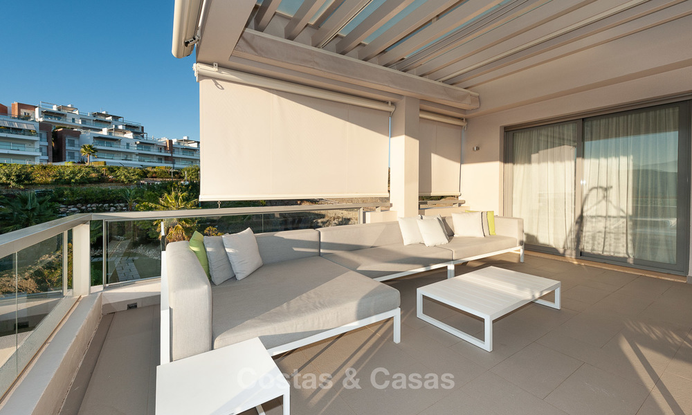 Spacious, bright and modern luxury penthouse for sale with golf and sea views in Marbella - Benahavis 7723
