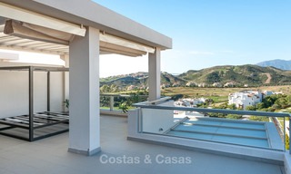 Spacious, bright and modern luxury penthouse for sale with golf and sea views in Marbella - Benahavis 7812 