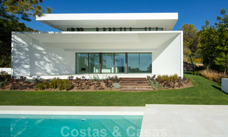New contemporary luxury villas with sea views for sale, in an exclusive urbanisation in Benahavis - Marbella 21652 