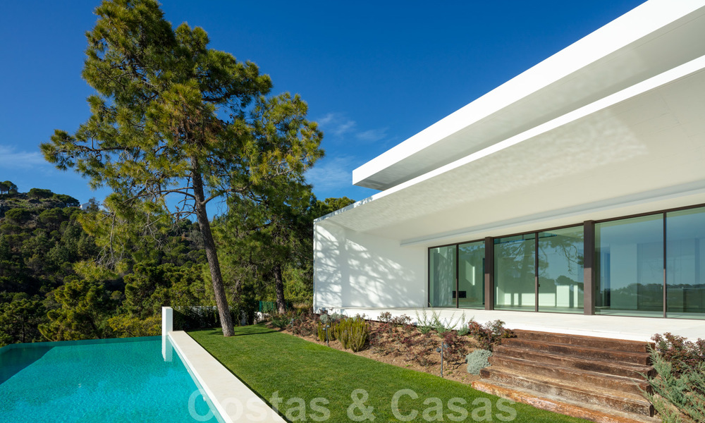 New contemporary luxury villas with sea views for sale, in an exclusive urbanisation in Benahavis - Marbella 21653